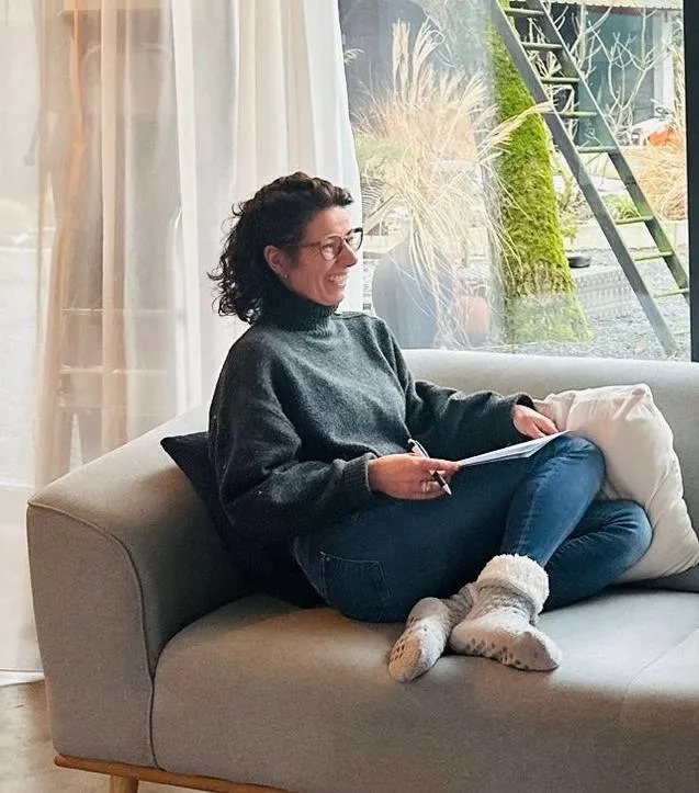 f69da534-4f22-423b-978f-44a126f6c3cb (004)