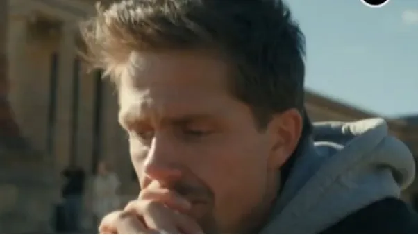André Hazes weer betrapt: ''Afspraakjes bij Van der Valk''