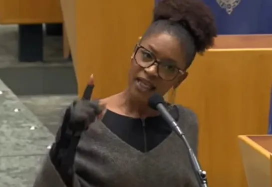 Sylvana Simons zegt HLF8 op laatste moment af om bizarre reden