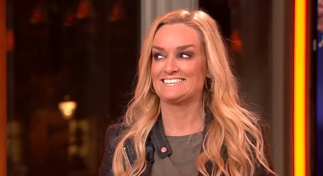 Zanger woedend op Samantha Steenwijk: ''Verraad''