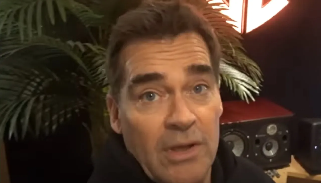 Jeroen van de Boom haalt collega's bij de Toppers hard onderuit: ''Doorgesnoven''