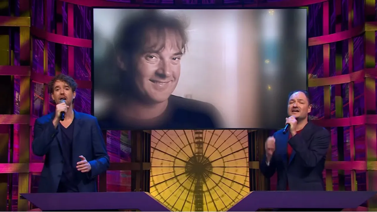 Even tot Hier haalt hard uit naar Gerard Joling: ''Die engnek moet weg''
