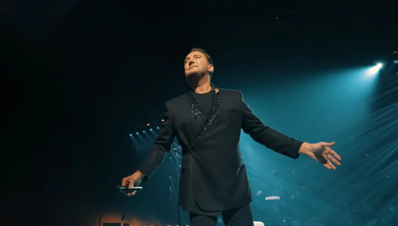 Tino Martin(i) verknalt het compleet in Ahoy: ''Zo dronken als een tor''