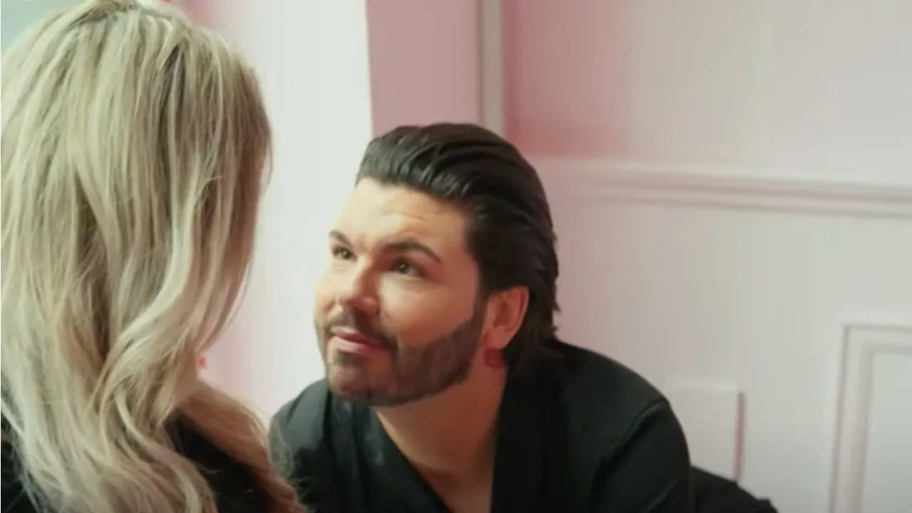 Ex-vriend Roy Donders: ''Hij speelt dat hij hetero is''