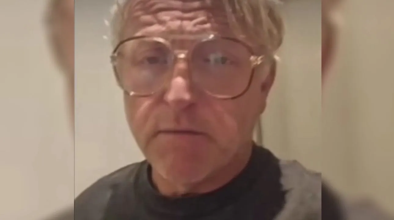 Gordon biecht na anderhalf jaar eindelijk op wat er met zijn hondjes is gebeurd