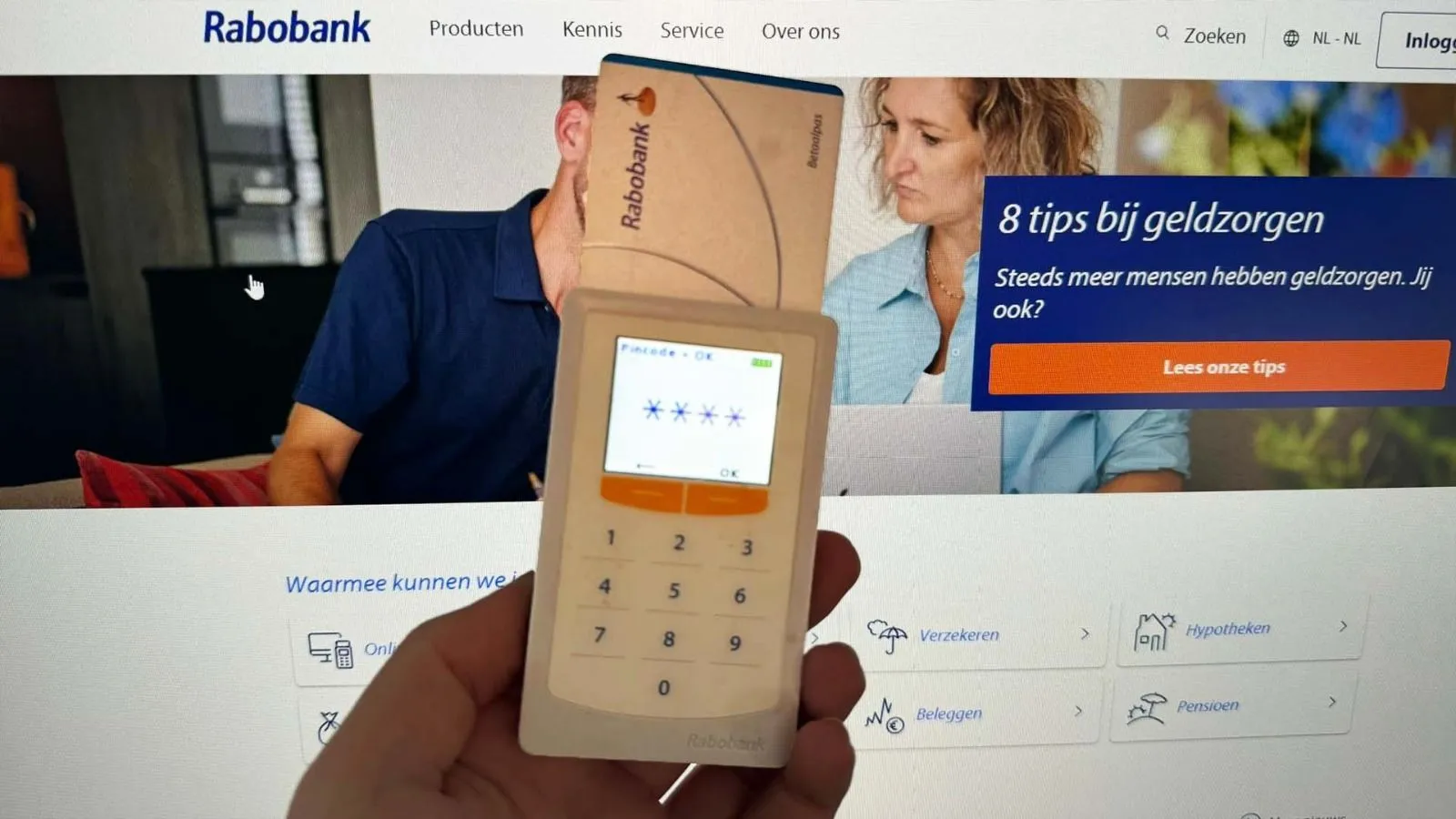 Klanten Rabobank moeten ineens 12 cent betalen voor een overboeking