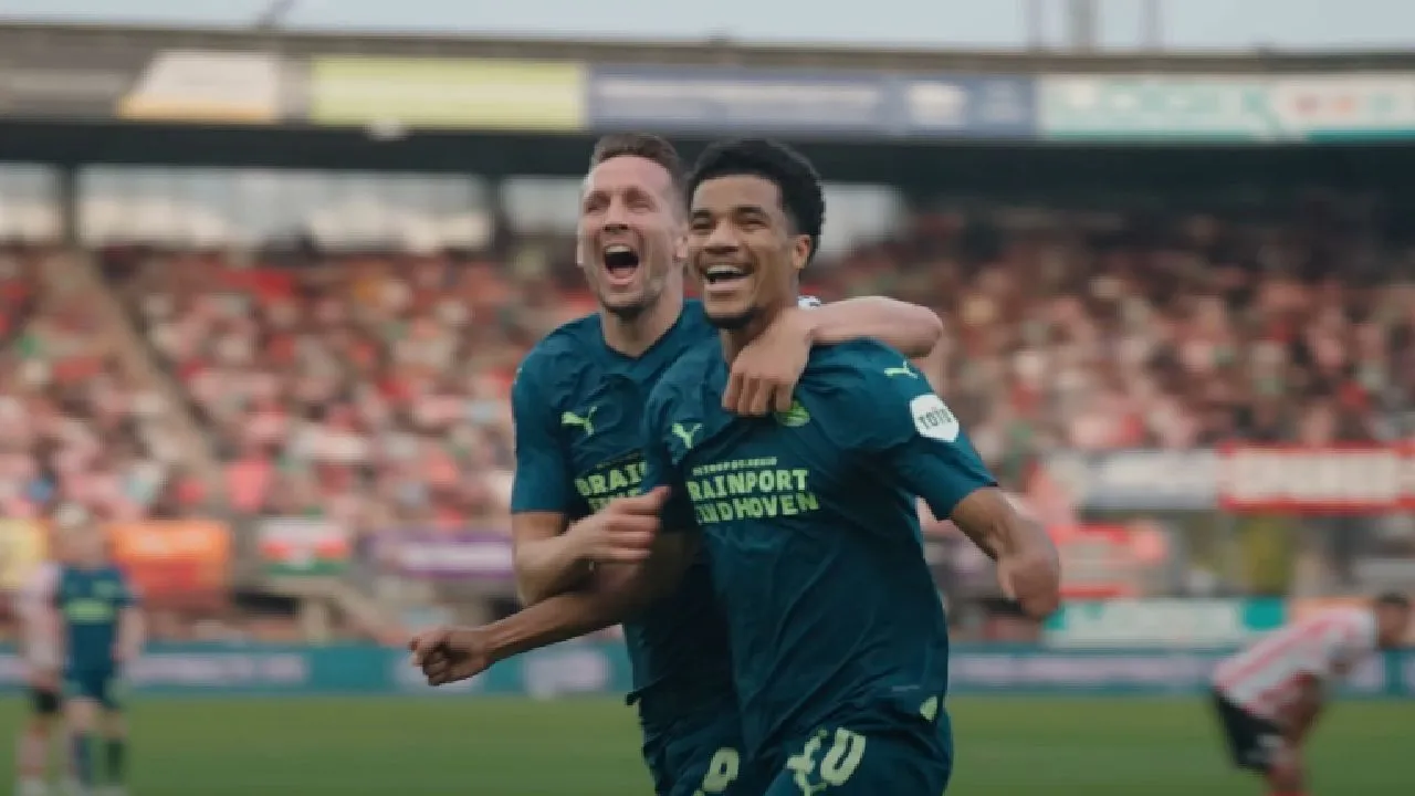 Vrouw ESPN-analist gaat vreemd met PSV-speler en doet het ook met Ajacied