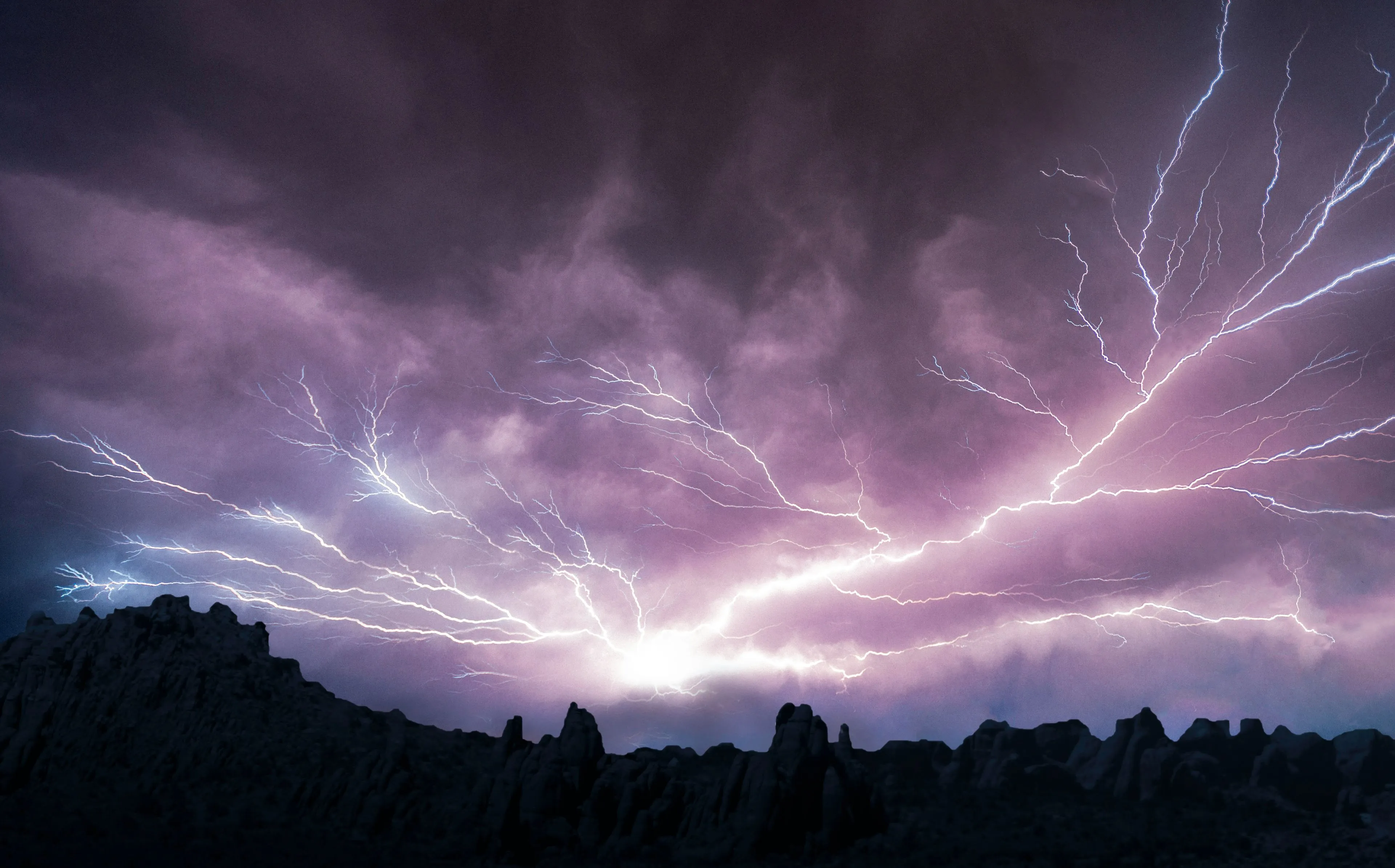 Nietsontziend noodweer op komst: zo laat gaat het zwaar los bij jou