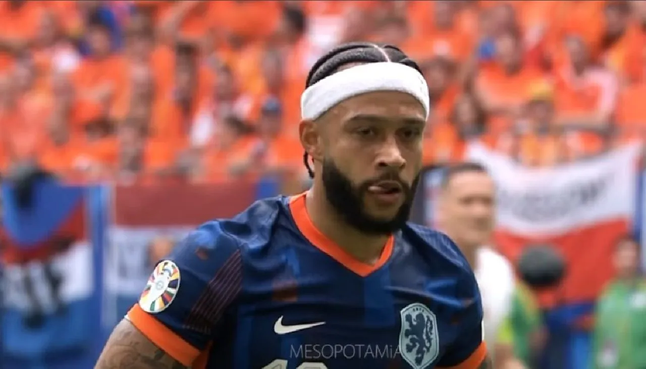 Memphis Depay heeft een nieuwe vriendin en dat is een wereldberoemd fotomodel