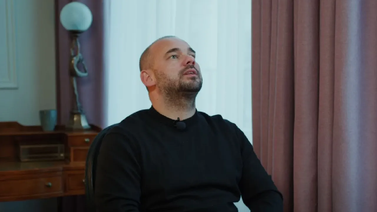 Wesley Sneijder neemt zwaar besluit, trekt in bij zijn vader
