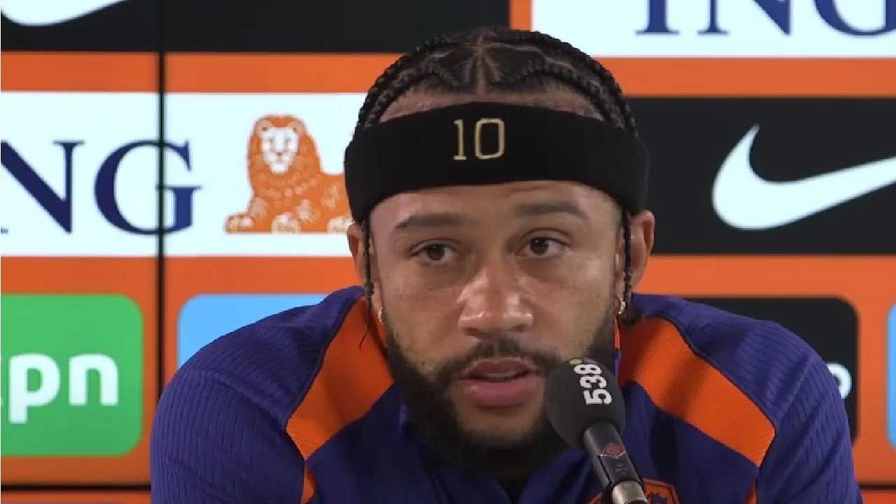 Memphis Depay reageert eindelijk en is emotioneel