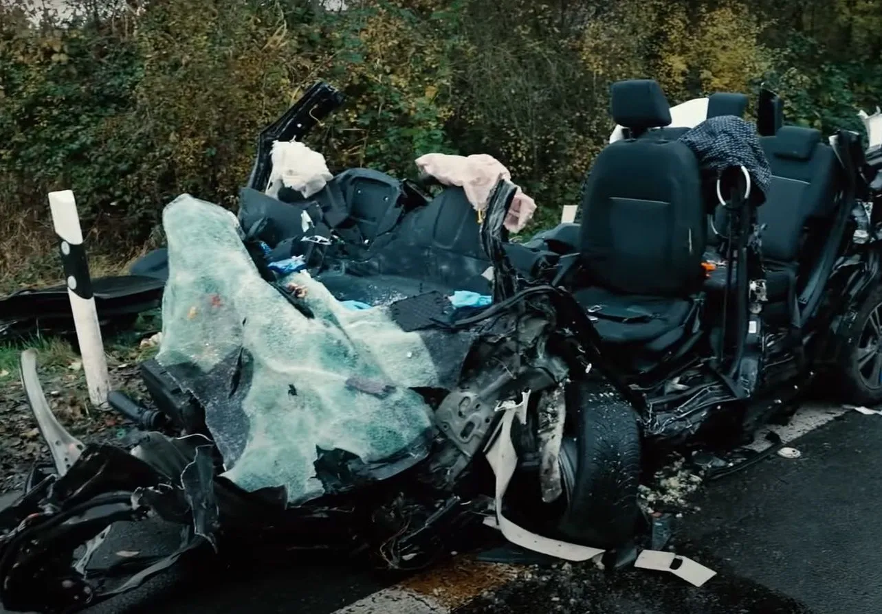 Enorm verkeersongeluk: zes personen omgekomen