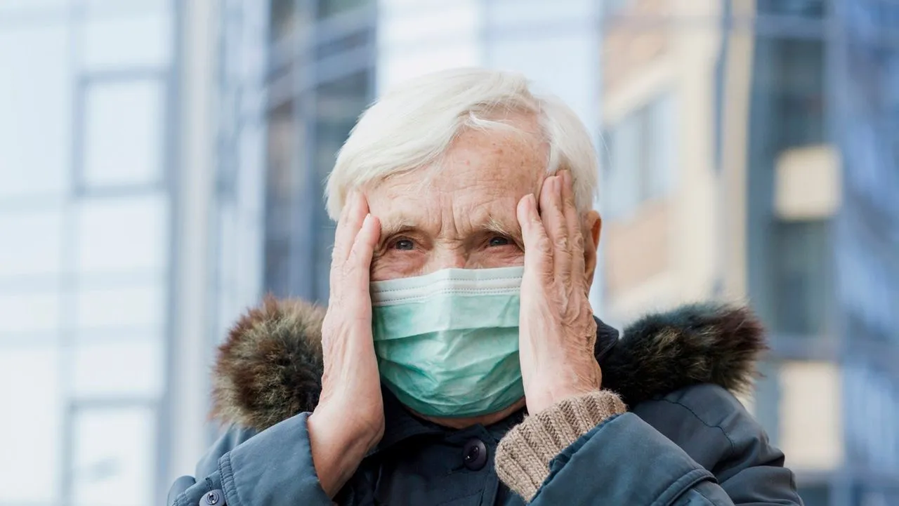 Mondmasker wordt weer ingevoerd: ''Het is vijf voor twaalf''
