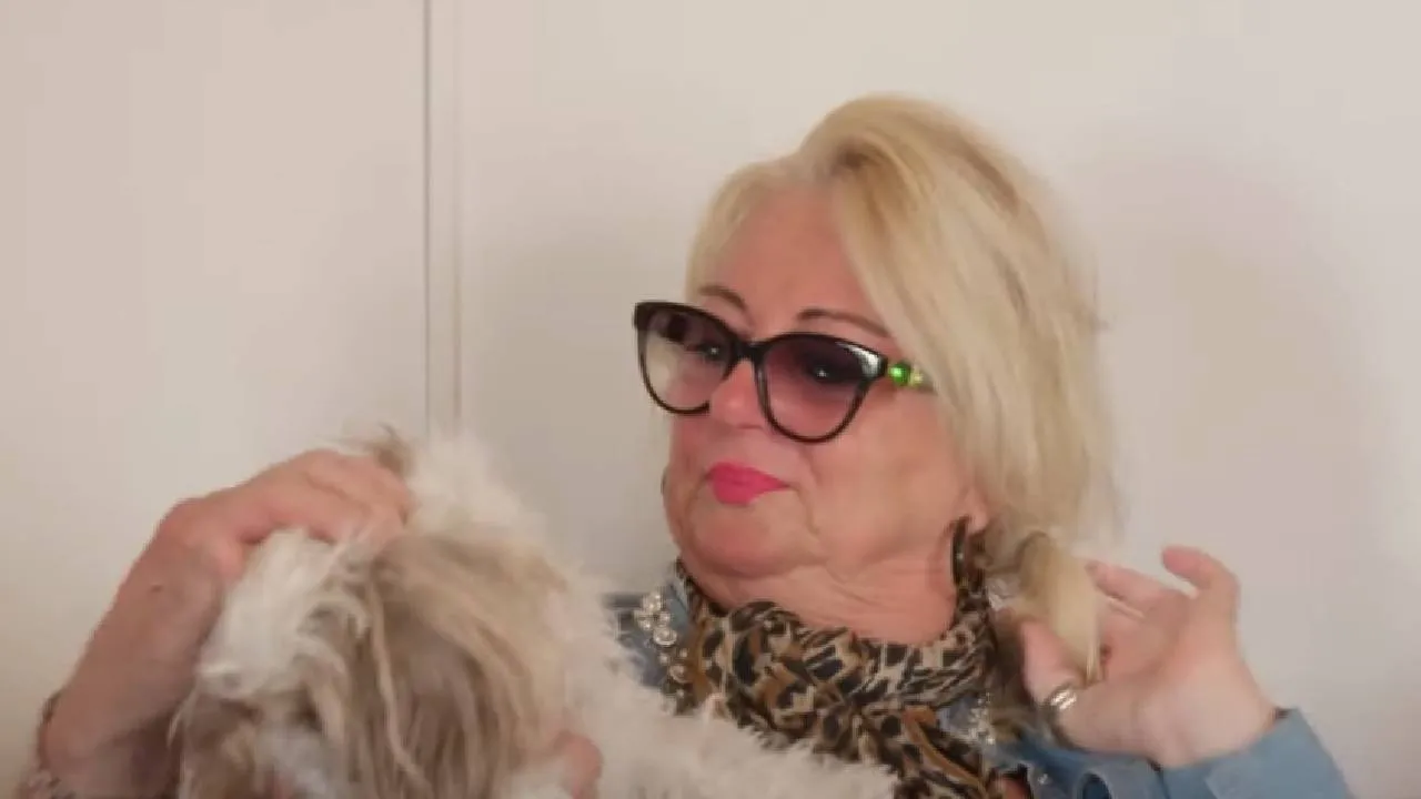 Mama Mo reageert op onthulling van minnares Mike en vertelt hoe het echt gegaan is
