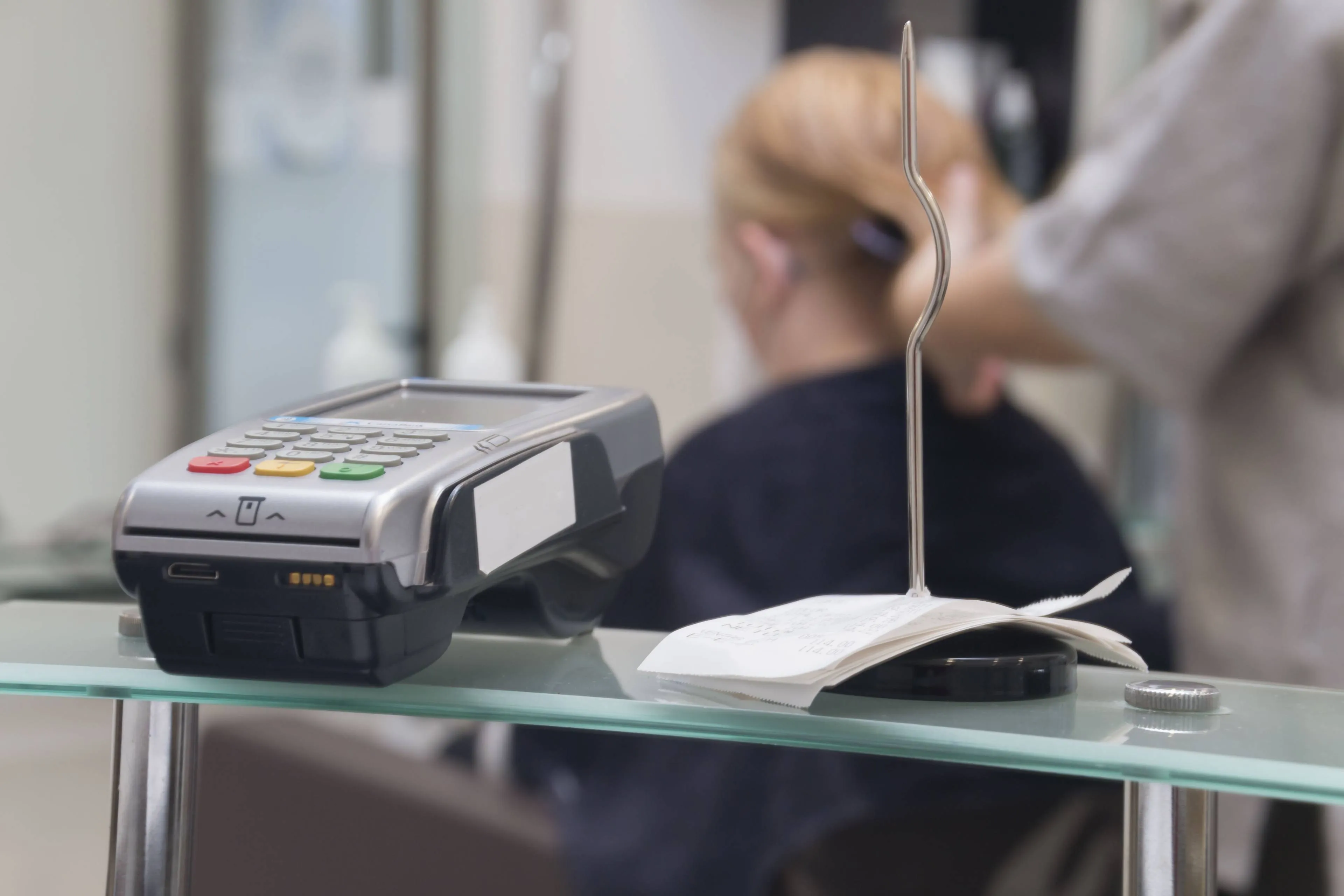 Extra kosten als je met contant geld wil betalen? Zo zit het