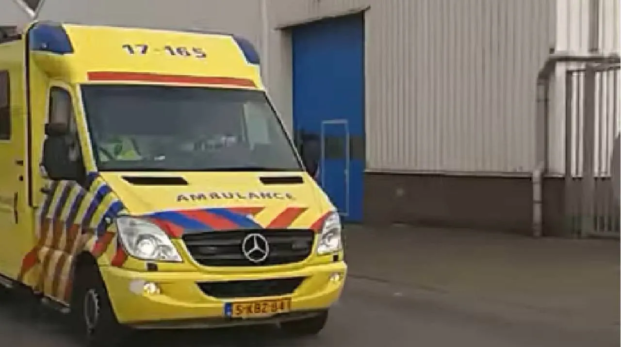 ambulance23