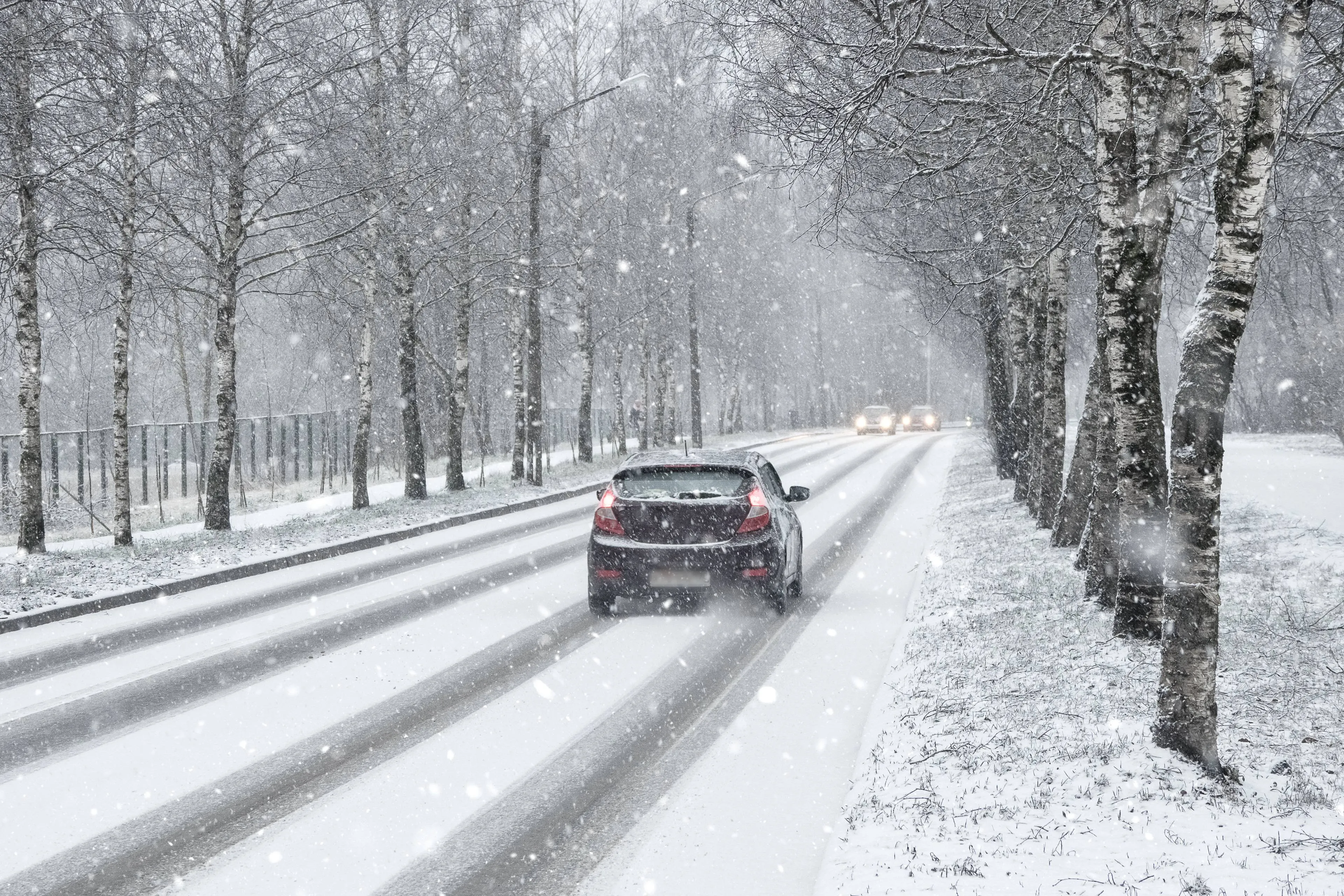 winter-snow-road-with-cars-winter-traffic-cars