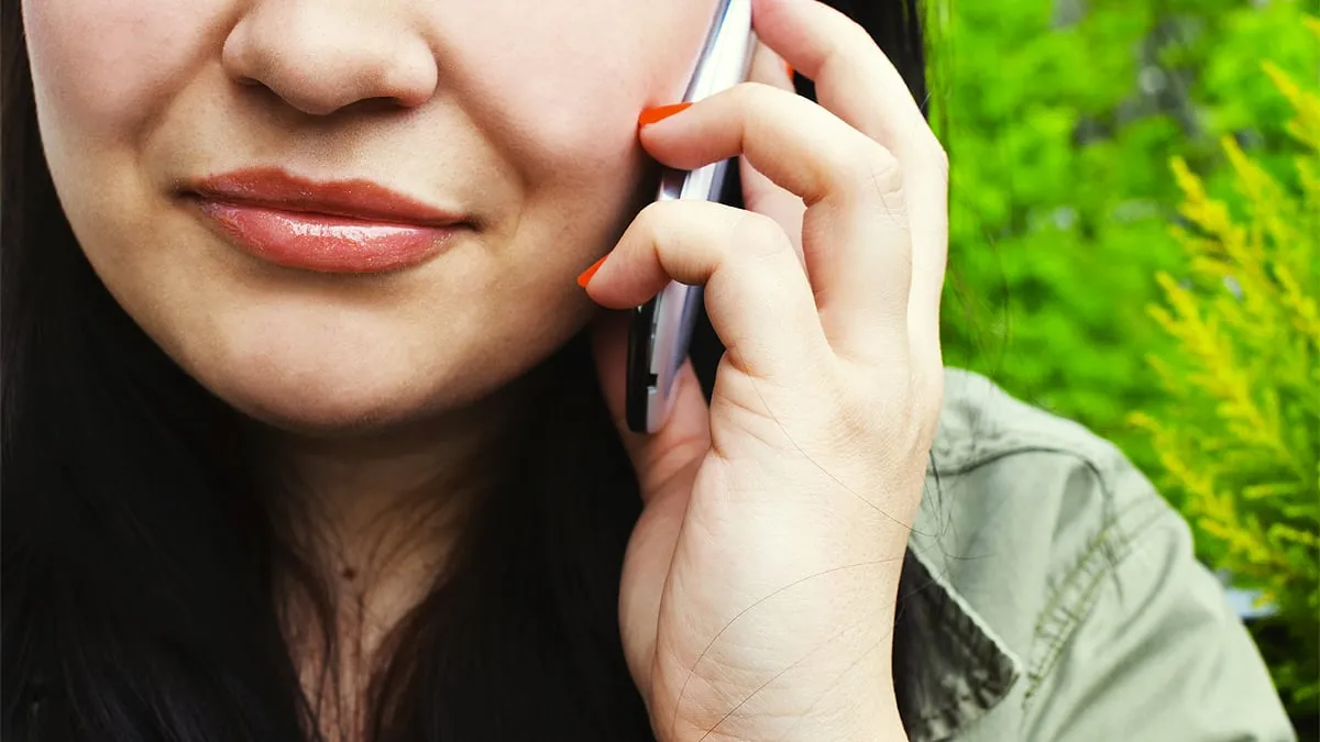 bellen mobiel vrouw