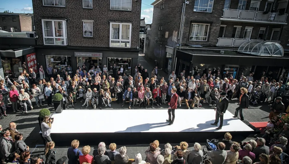 c topdrukte tijdens de fashion walk sept 2015