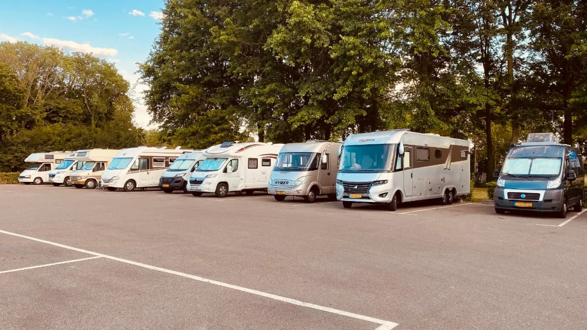 camperparkeerplekken sportcentrumlaan sittard nieuwe hateboer