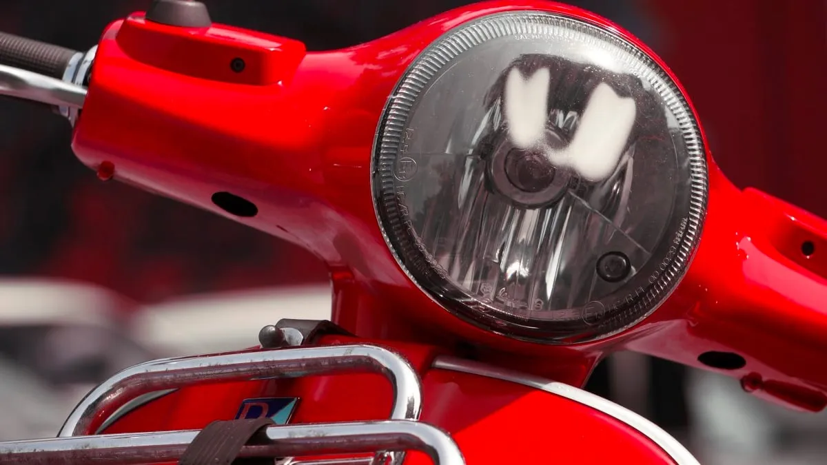 cc0 via pxhere scooter snorfiets snorscooter