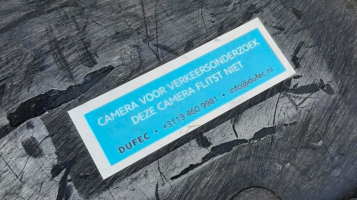 deze camera flitst niet 1