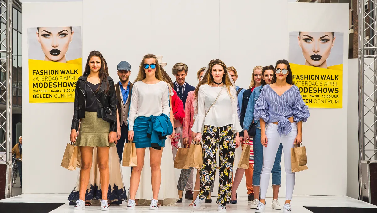 fashion walk 2017 04 fashionwalk sessibon klein logo 078