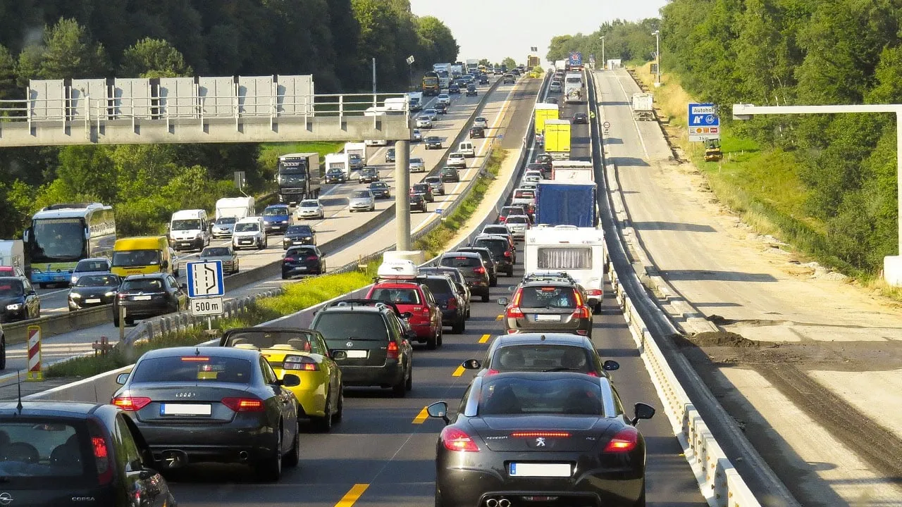 file druk autoverkeer vakantie