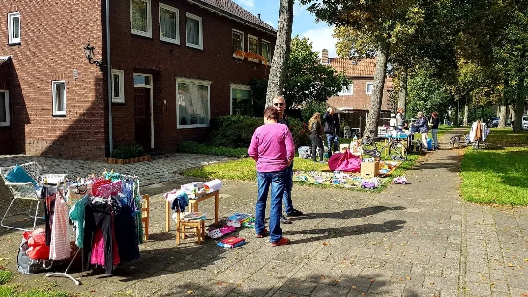 garage sale de kluis geleen 2017