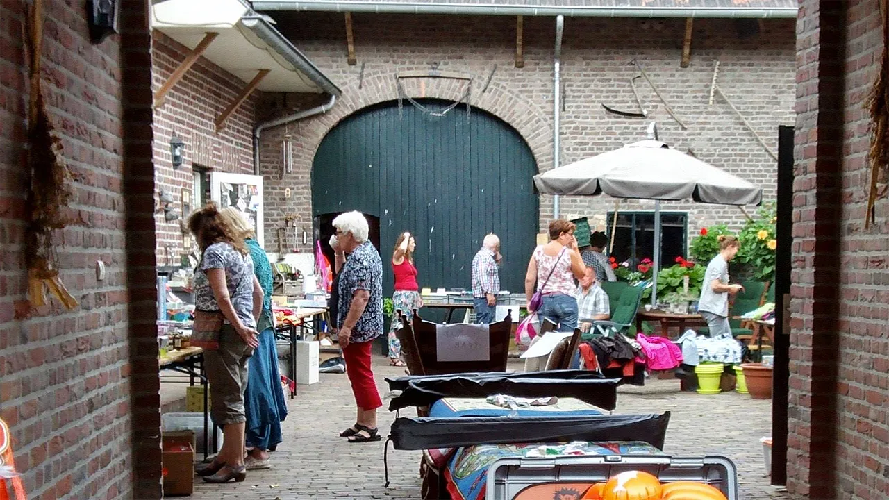 garage sale einighausen