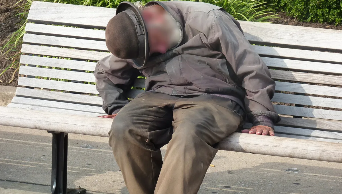 homeless man 552571 1920 dakloze 72 41