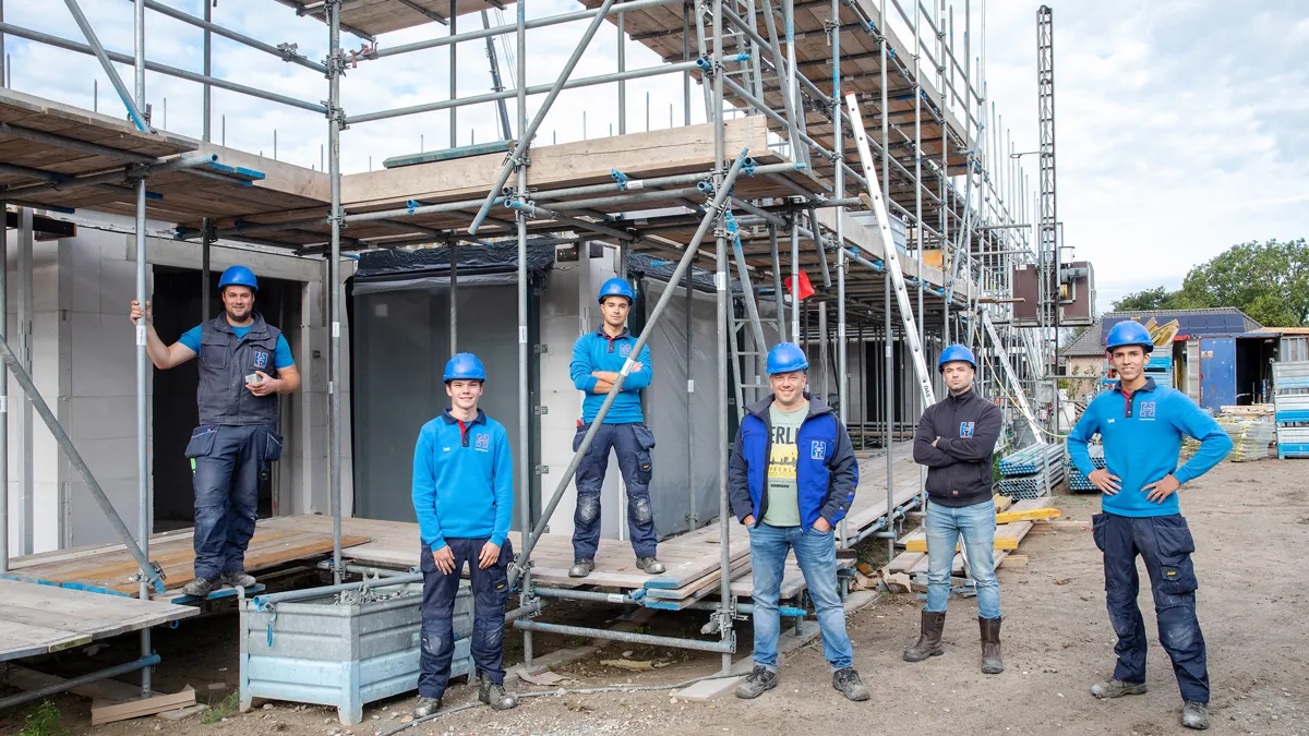 hoppenbrouwers techniek vlnr thijs witlox lars van beek lex hazelzet robert van vugt jeroen simons luuk waars