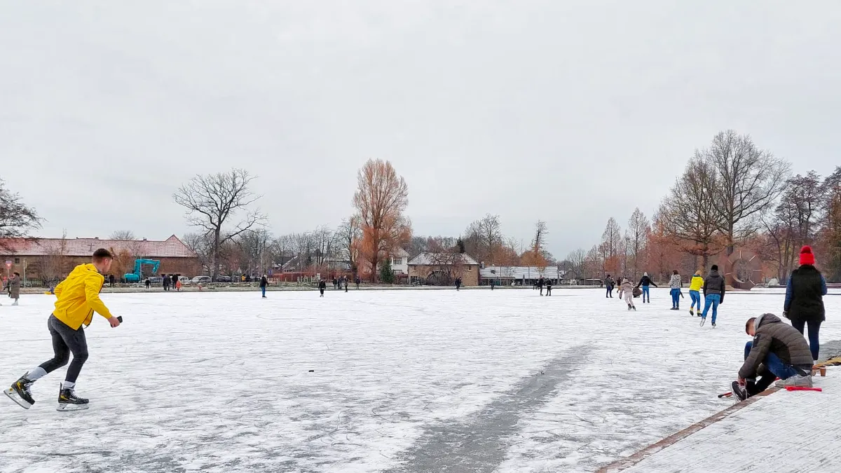 ijspret schaatsen op roeivijver 18 december 2022 annet wagener 1