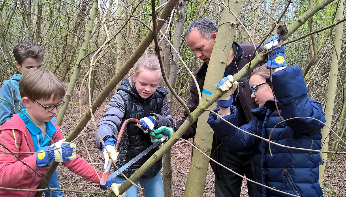 kinderen bs leyenbroek aan het werk olv henk