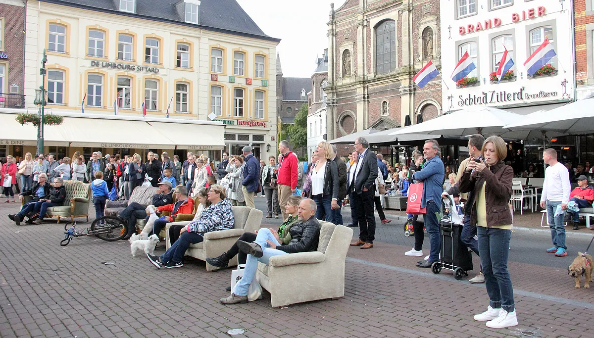 kom bij ons op de bank 2017 02