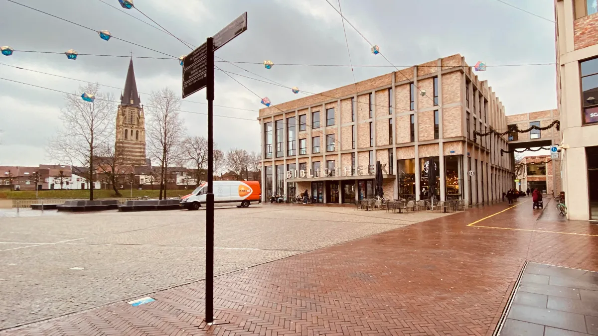 ligne plein bibliotheek coffee mundo grote kerk postnl