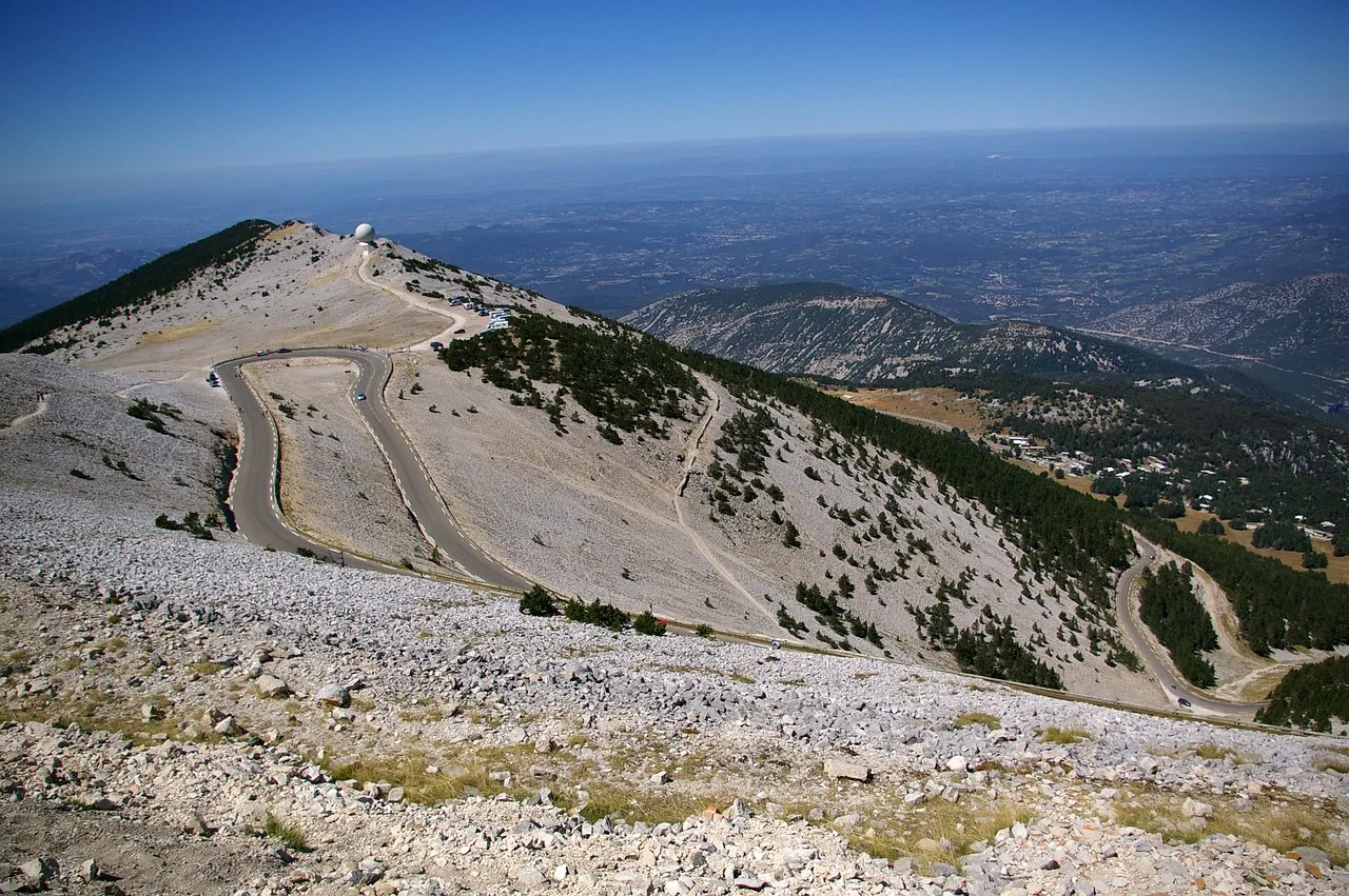 mont ventoux 1688416 1280