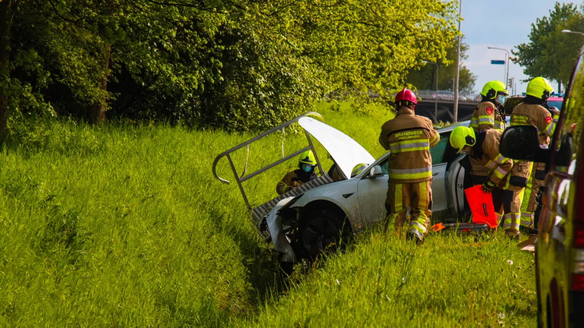 ongeval op hasseltsebaan 14 mei 2021 1 foto bjorn de hoog