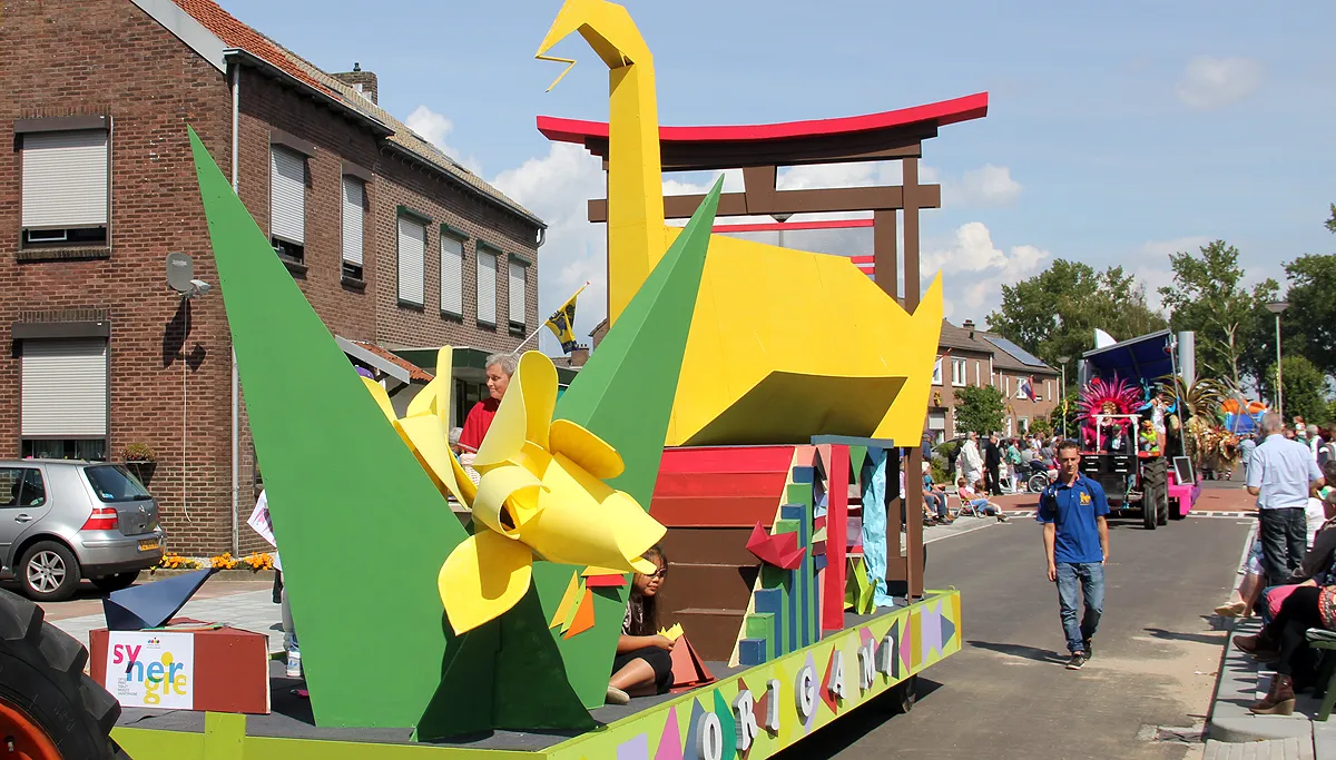 oogstdankfeest culturele stoet