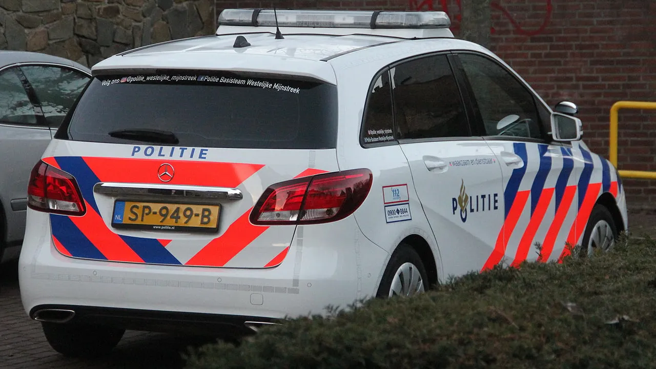 politie nieuwe mercedes surveillancewagen