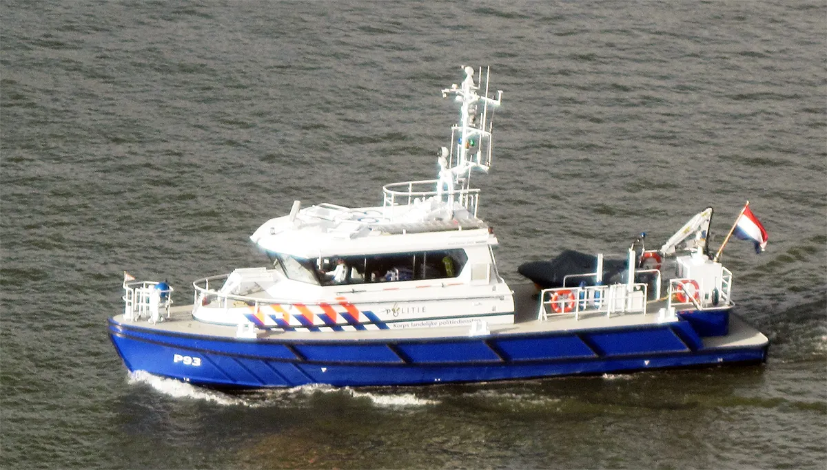 politieboot dickelbers cc by sa 30