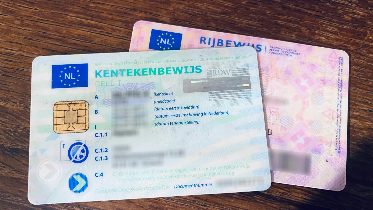 rijbewijs en kentekenbewijs