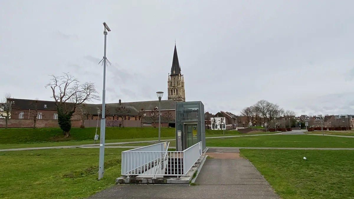 schootsvelden petruskerk ingang p garage odaparking