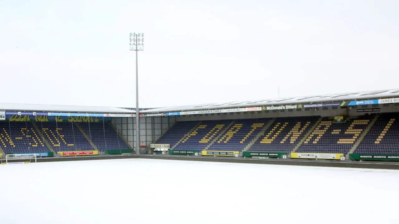 sneeuw in stadion fortuna sittard januari 2019