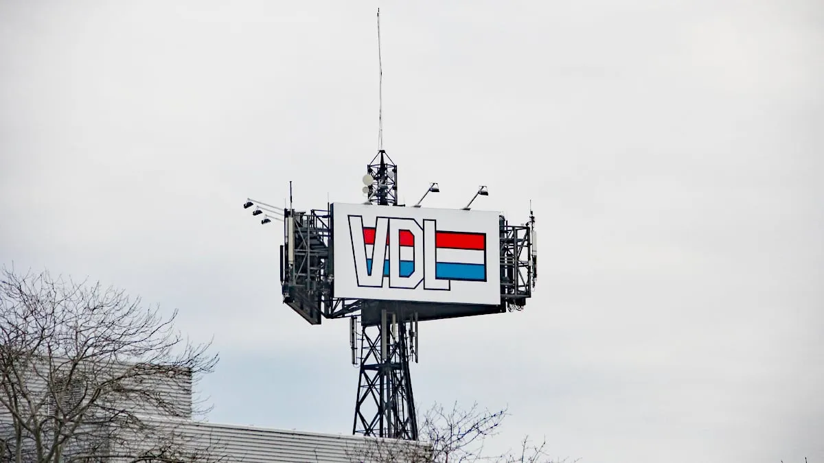 vdl bord bij vdl nedcar in born