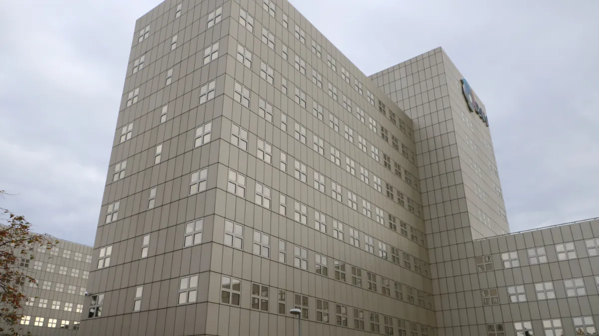 voormalig kantoorgebouw dsm