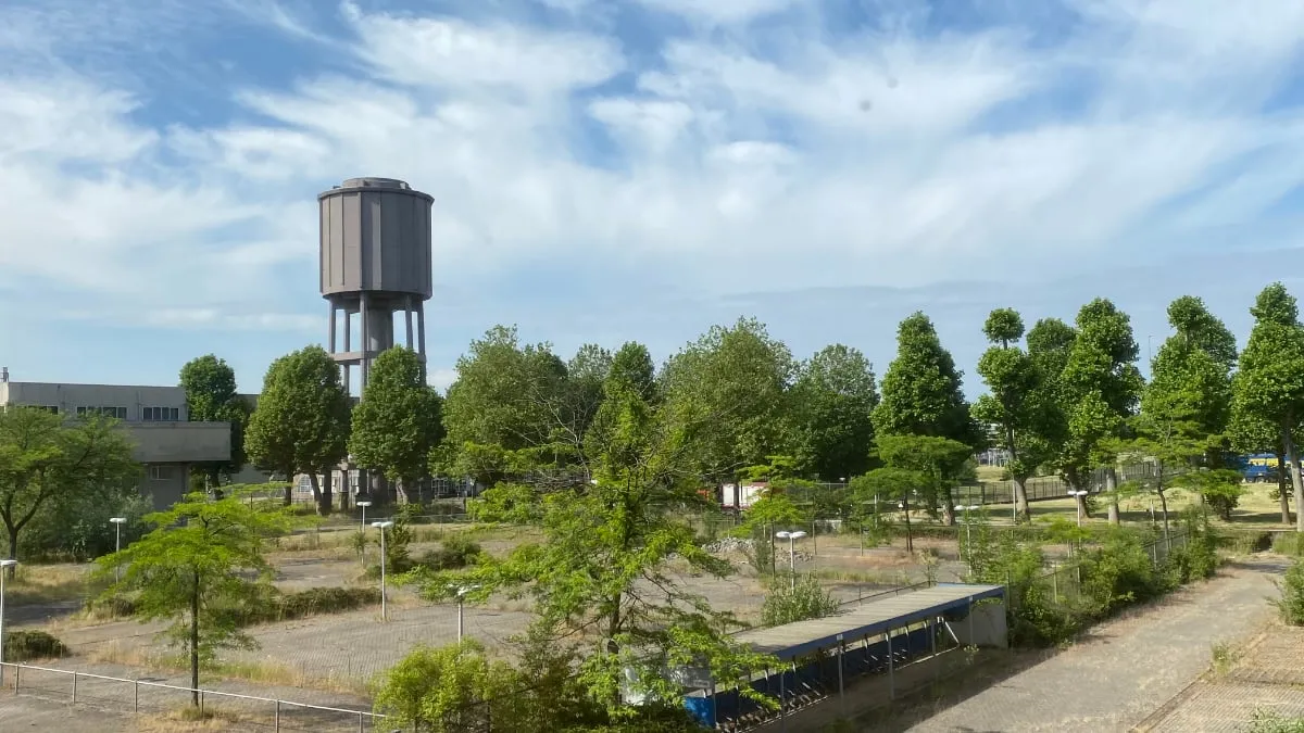 watertoren op oude mauritsterrein