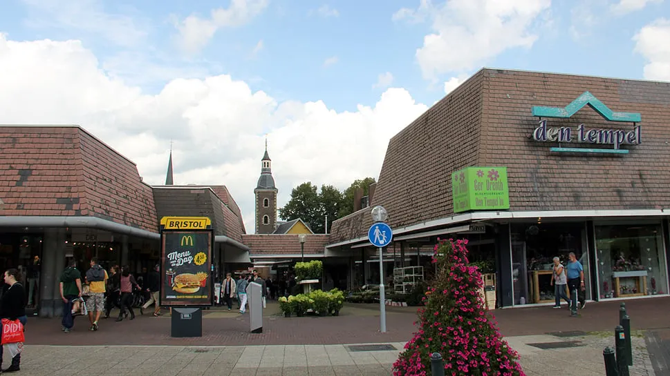 xbot1adj9b4hspcc0ar8mjw6k winkelcentrum den tempel