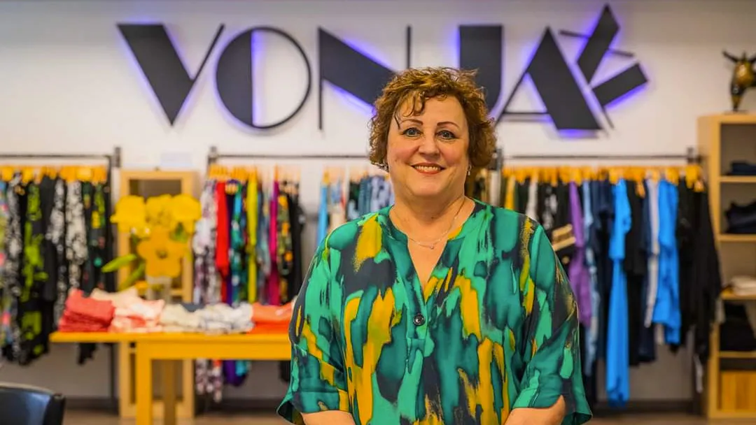 yvonne janssen vonjaxl