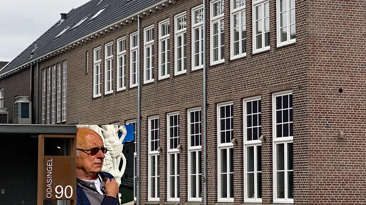 lezing laudy warhol odasingel 90 sittard gebouw